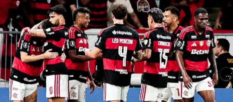 An�lise: com cinco mudan�as, Flamengo domina Medell�n e exibe padr�o com Jardim