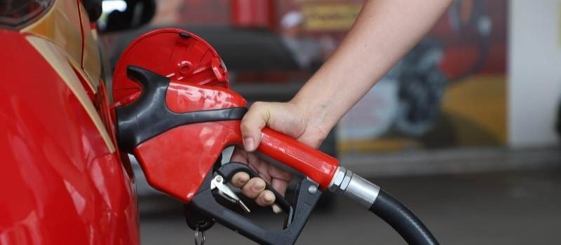 Pre�o da gasolina comum em Patos chega a R$ 0,40 de diferen�a entre postos de combust�veis 