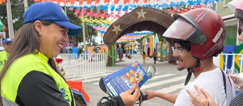 STTrans intensifica a��es educativas para o per�odo junino em Patos com blitz de conscientiza��o 