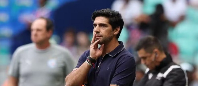 Flaco vive jejum de nove jogos no Palmeiras, e Abel manda recado