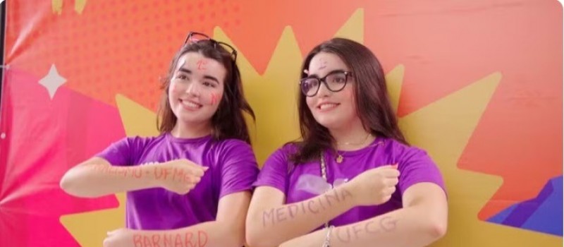 Irm�s g�meas s�o aprovadas em 1� lugar em cursos e universidades federais diferentes