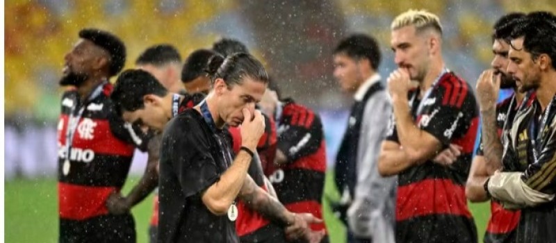 Filipe Lu�s  tem desgaste interno e externo e enfrenta pior crise desde que assumiu o Fla