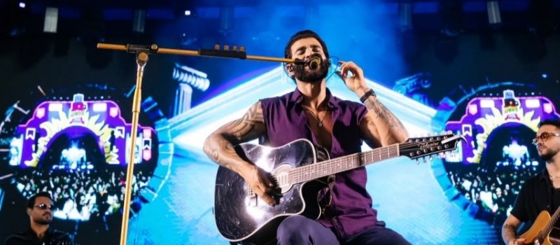 Gusttavo Lima vence processo movido por f� por agress�o de seguran�as do cantor