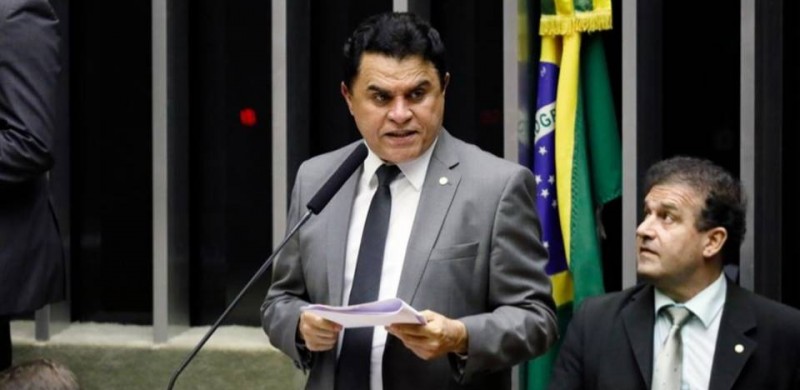 Deputado Wilson Santiago paga R$ 203 mil da cota parlamentar aos sobrinhos para alugar SUV 