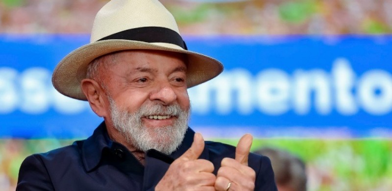 Lula tem alta hospitalar ap�s passar por cirurgia de catarata em Bras�lia