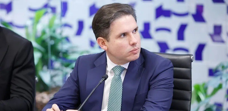 Hugo Motta diz que n�o pautar� legaliza��o de �penduricalhos� e supersal�rios