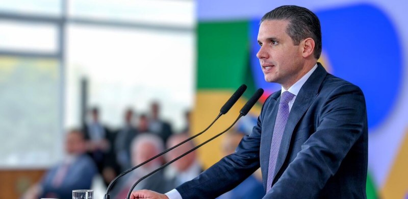 Hugo Motta comemora aprova��o do projeto que cria o Instituto Federal do Sert�o da Para�ba