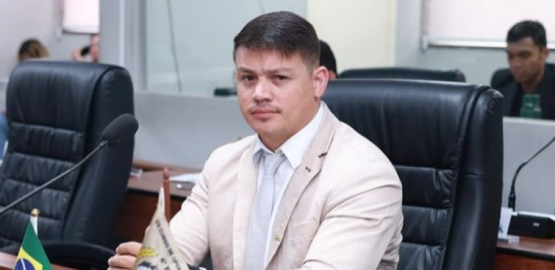 Vereador � baleado durante live ao vivo em frente a UPA de Mossor�-RN; assessor morre