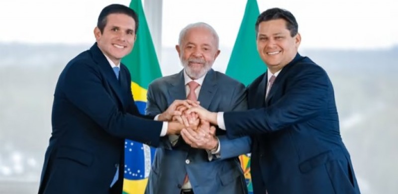 Alcolumbre marca tramita��o da PEC do fim da escala 6�1 no Senado para ter�a-feira