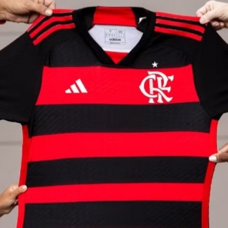 Flamengo aprova novo patroc�nio para o uniforme; camisa j� vale R$ 450 mi anuais
