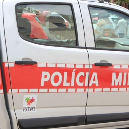 Mulher chama pol�cia em Patos ap�s companheiro desferir chute no abd�men em bebedeira