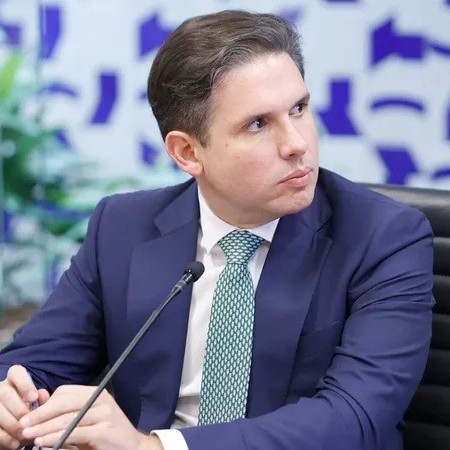 Hugo Motta deve escolher relator para PEC do fim da escala 6�1 nesta semana