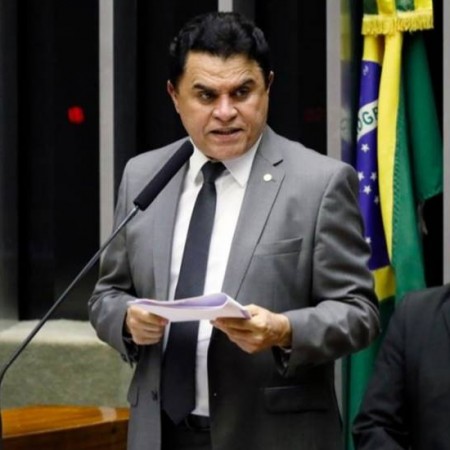 Dep. Wilson Santiago paga R$ 203 mil da cota parlamentar aos sobrinhos para alugar SUV 