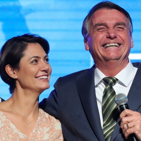 Bolsonaro veta Michelle para presidente, mas admite lan��-la como vice, dizem aliados
