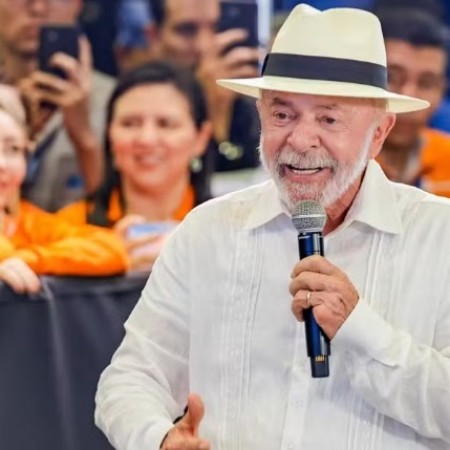 Lula condena decis�o dos EUA: 'N�o aceitamos ser tratados como moleques'