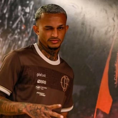 Wesley � cortado da Sele��o por les�o na perna; volante �derson � convocado 
