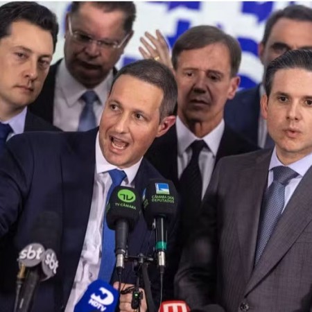 Derrite recua, tira terrorismo do PL Antifaco sem alterar atribuies da Polcia Federal