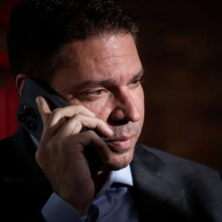 Moraes ordena perda de mandato de Ramagem, condenado por tentativa de golpe de Estado