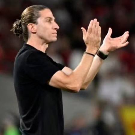 Flamengo recorre ao DNA e ganha o nono Brasileiro de forma dominante