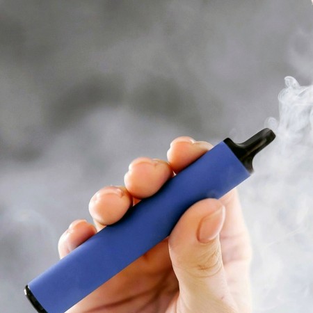 Agevisa intensifica fiscaliza��o contra venda e uso de cigarro eletr�nico em shows