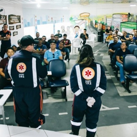 STTrans promove curso de forma��o para motoristas e monitores escolares do munic�pio de Patos