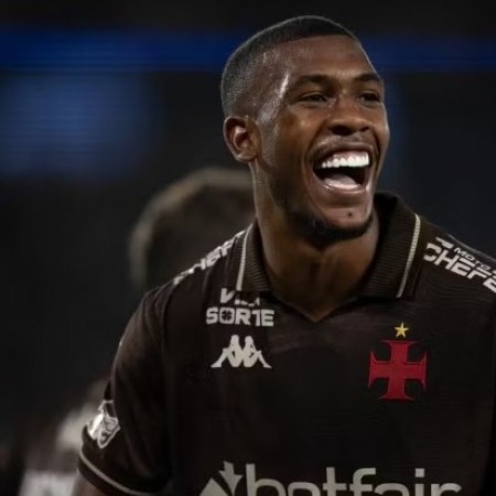 Vasco resiste � sa�da de Rayan, e clube ingl�s espera por defini��o nesta semana