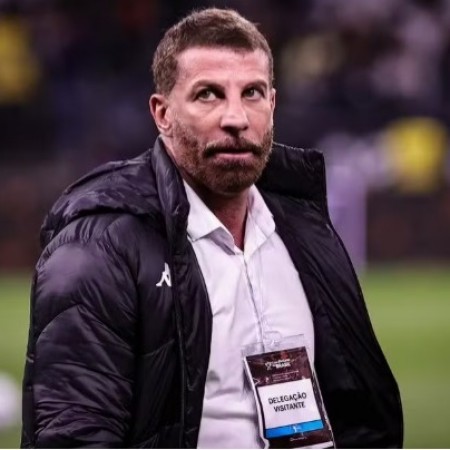 Acerto r�pido e vesti�rio forte: veja o que o Vasco busca no novo treinador