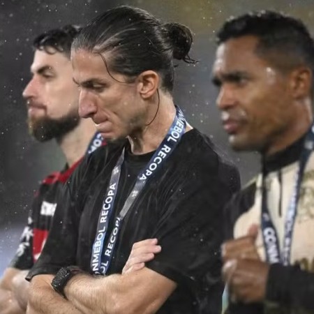 Sem rumo? Escolhas contestadas e discurso desalinhado evidenciam mau momento de Filipe Lu�s