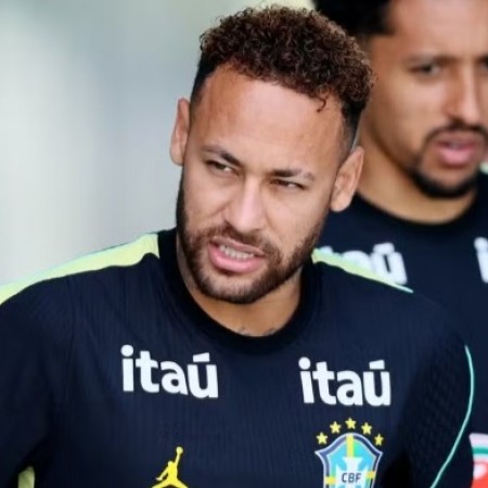 Neymar n�o viaja com a Sele��o e est� fora do jogo contra o Haiti