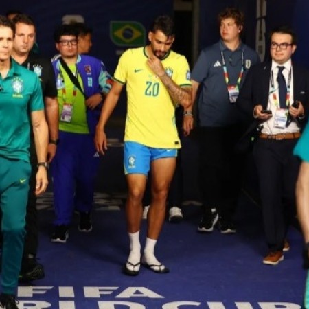 Lucas Paquet� passa por exames e tem les�o constatada