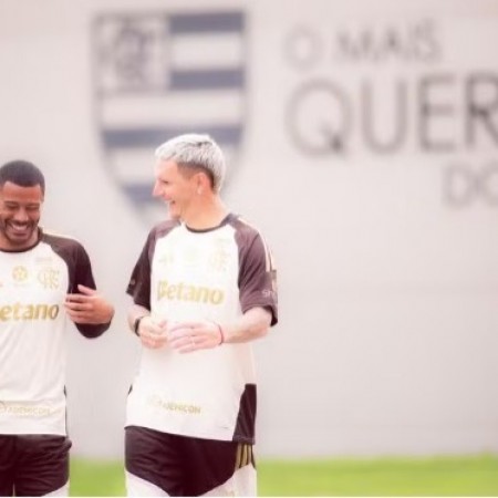 Ap�s elimina��o na Copa do Mundo, trio de uruguaios volta a treinar no Flamengo