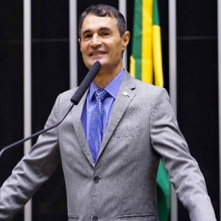 Ap�s acidente, Romero se licencia e Leonardo Gadelha assume na C�mara Federal