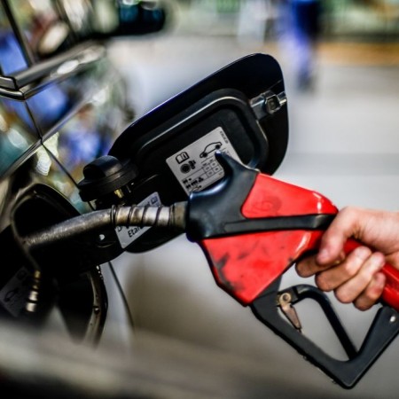 Governo eleva mistura obrigat�ria de etanol na gasolina de 30% a 32%
