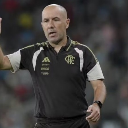 An�lise: Flamengo vai bem em testes da intertemporada e ganha mais op��es