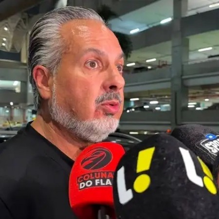 Ao voltar da Argentina, Boto � realista sobre Almada no Flamengo: 'N�o entraremos em leil�es'
