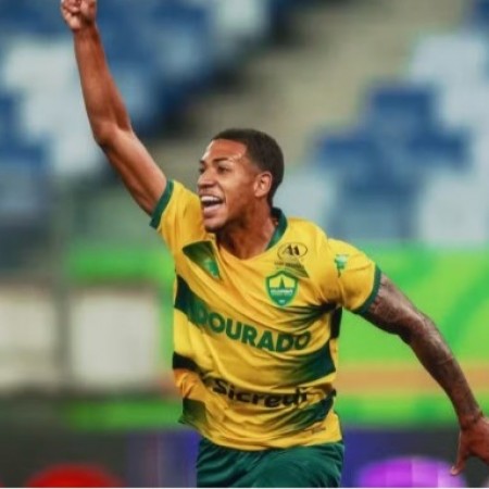 Flamengo negocia a contrata��o do atacante Aiyran, joia de 17 anos do Cuiab�