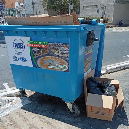 Prefeitura de Patos refor�a fiscaliza��o contra descarte irregular de lixo no Centro