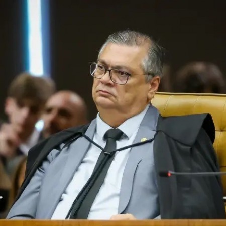 Fl�vio Dino retira sigilo de inqu�rito que investiga produtora do filme Dark Horse