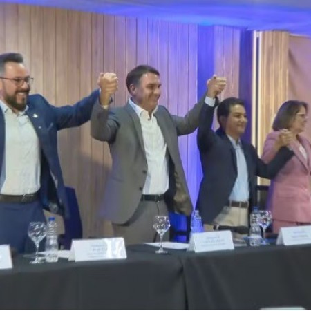 Partido Republicanos declara apoio a Fl�vio Bolsonaro no segundo turno