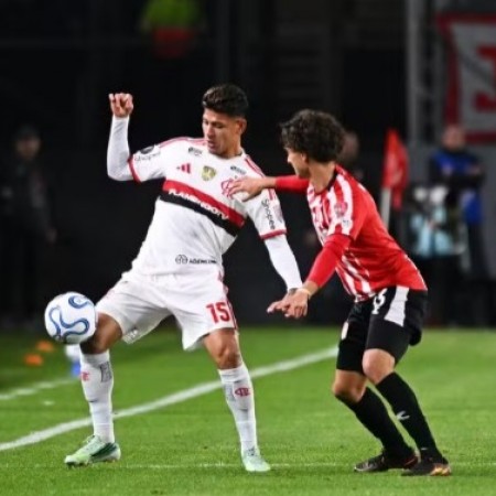 An�lise: Flamengo n�o d� um chute no gol, mas tem tudo para ir a mais uma final