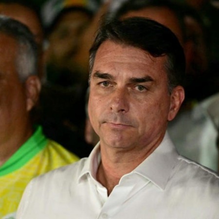 An�lise: A fuga de Fl�vio decreta o fim do bolsonarismo no Brasil