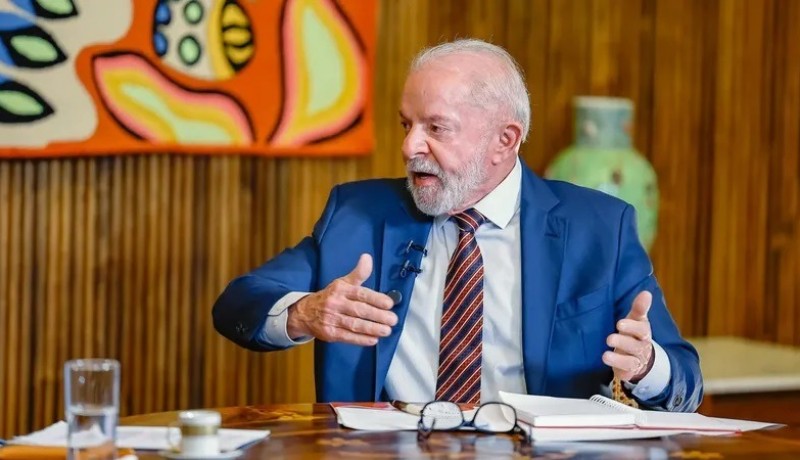 Lula diz que Governo envia esta semana PL sobre fim da escala 6�1