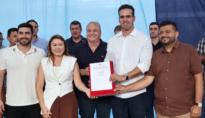 Cacimba de Areia e Quixaba ter�o R$ 37,5 milh�es em investimentos, anuncia governador em visita 