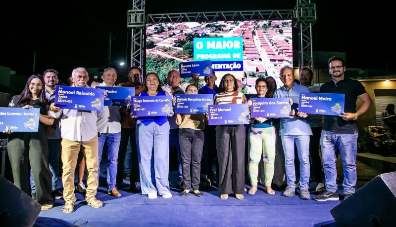 Prefeitura de Patos entrega pavimentao de 10 ruas no bairro Jatob
