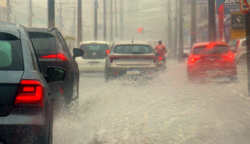 Inmet renova alertas de chuvas intensas para a Para�ba at� esta ter�a-feira (10)