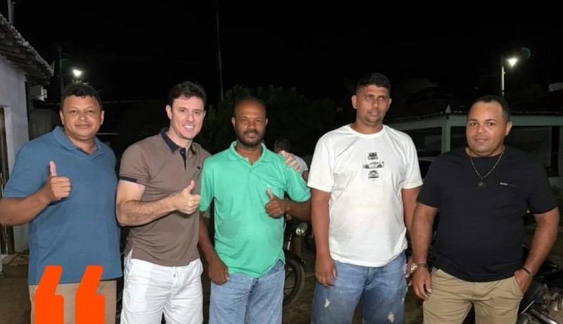 Ades�o de lideran�as fortalece grupo pol�tico liderado por Toinho Macedo em Areia de Bara�nas