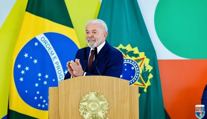 Fim do 6�1: Lula prop�e negocia��o entre patr�es, empregados e governo