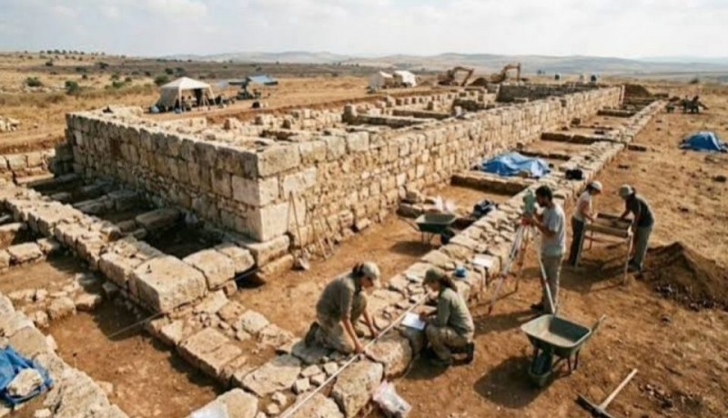Arque�logos descobrem ru�nas que podem estar relacionadas ao local da Arca da Alian�a