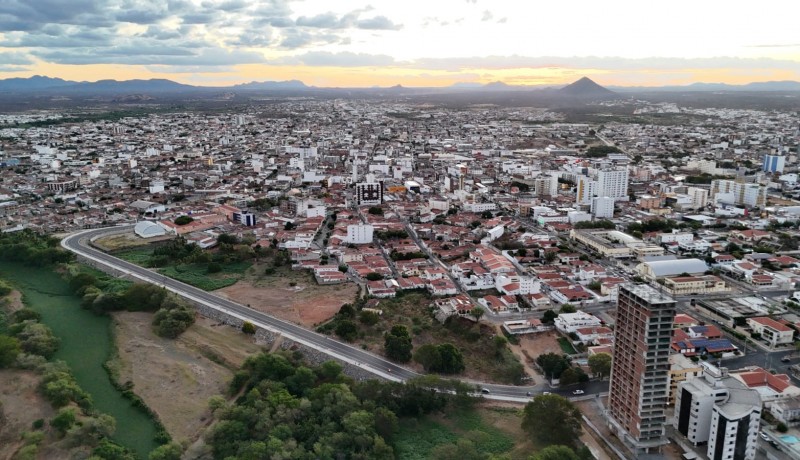 Patos inicia semana com temperaturas acima de 37� e alerta de clima seco