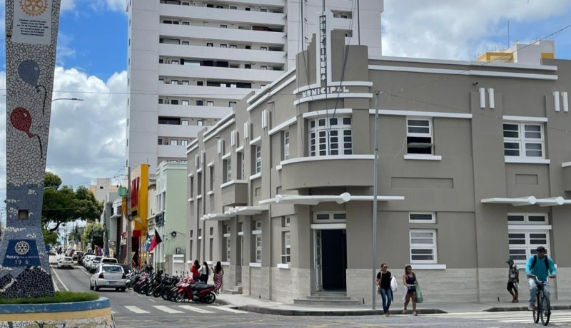 Prefeitura de Patos paga sal�rios no dia 28 e transfere ponto facultativo do Dia do Servidor para dia 30
